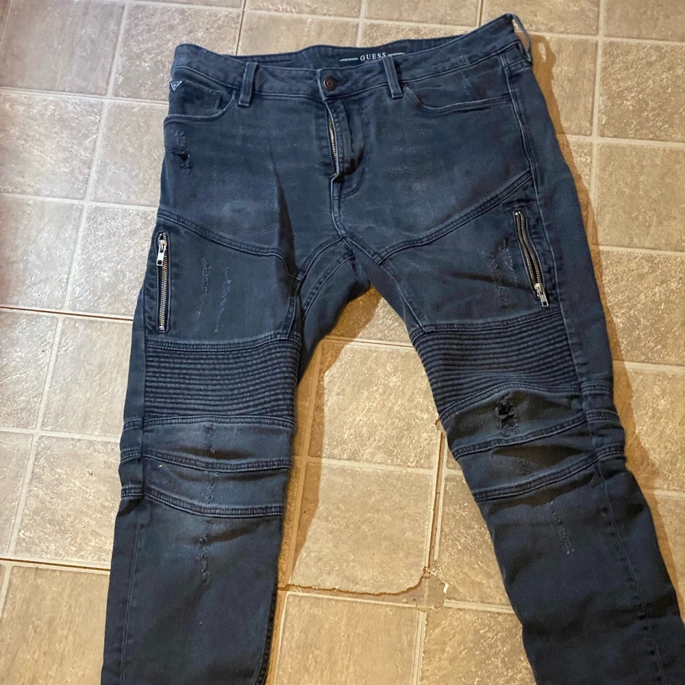 black ripped guess jeans size 34x34